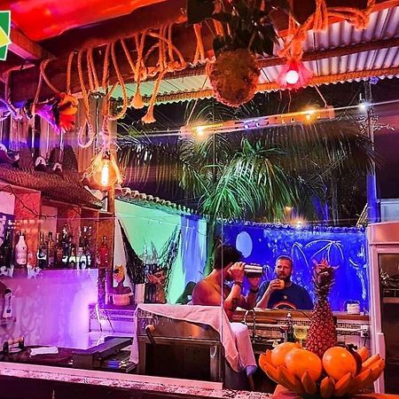 Paraty Santo Hostel Bar Luaran gambar